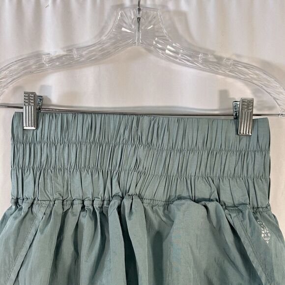 Free People Movement Shorts Women's Medium Green High Rise Rear Pocket - Picture 3 of 7